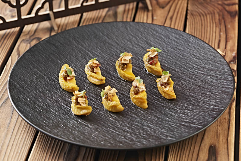 山椒酱配油煎鲜鲍鱼