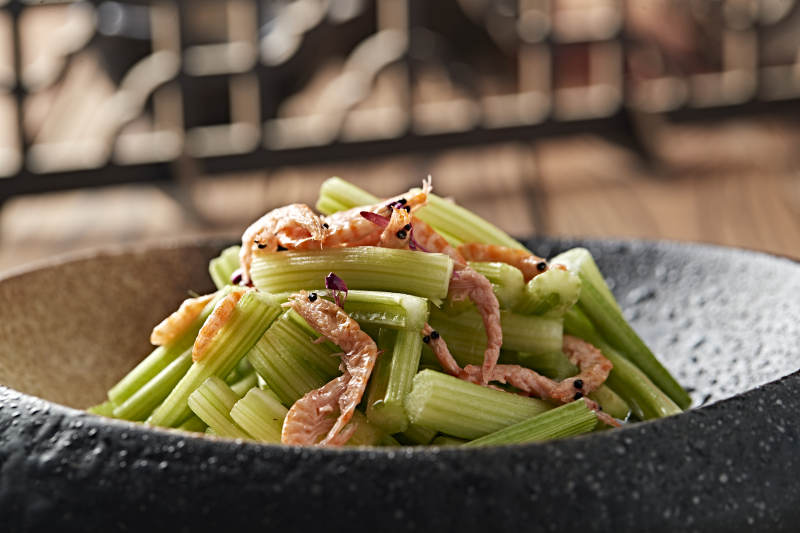 涼拌西芹櫻花蝦干