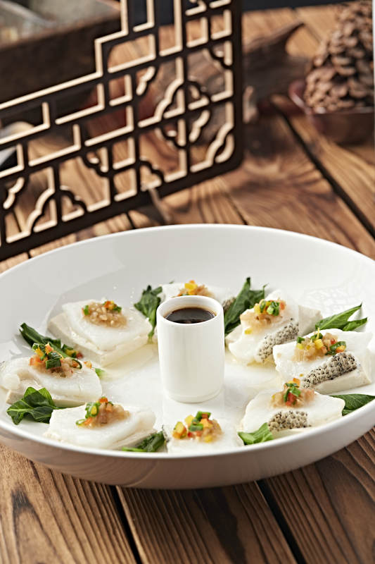 清蒸蒜蓉蘸汁银鳕鱼片