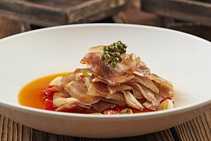 红油香辣压猪耳脆切片