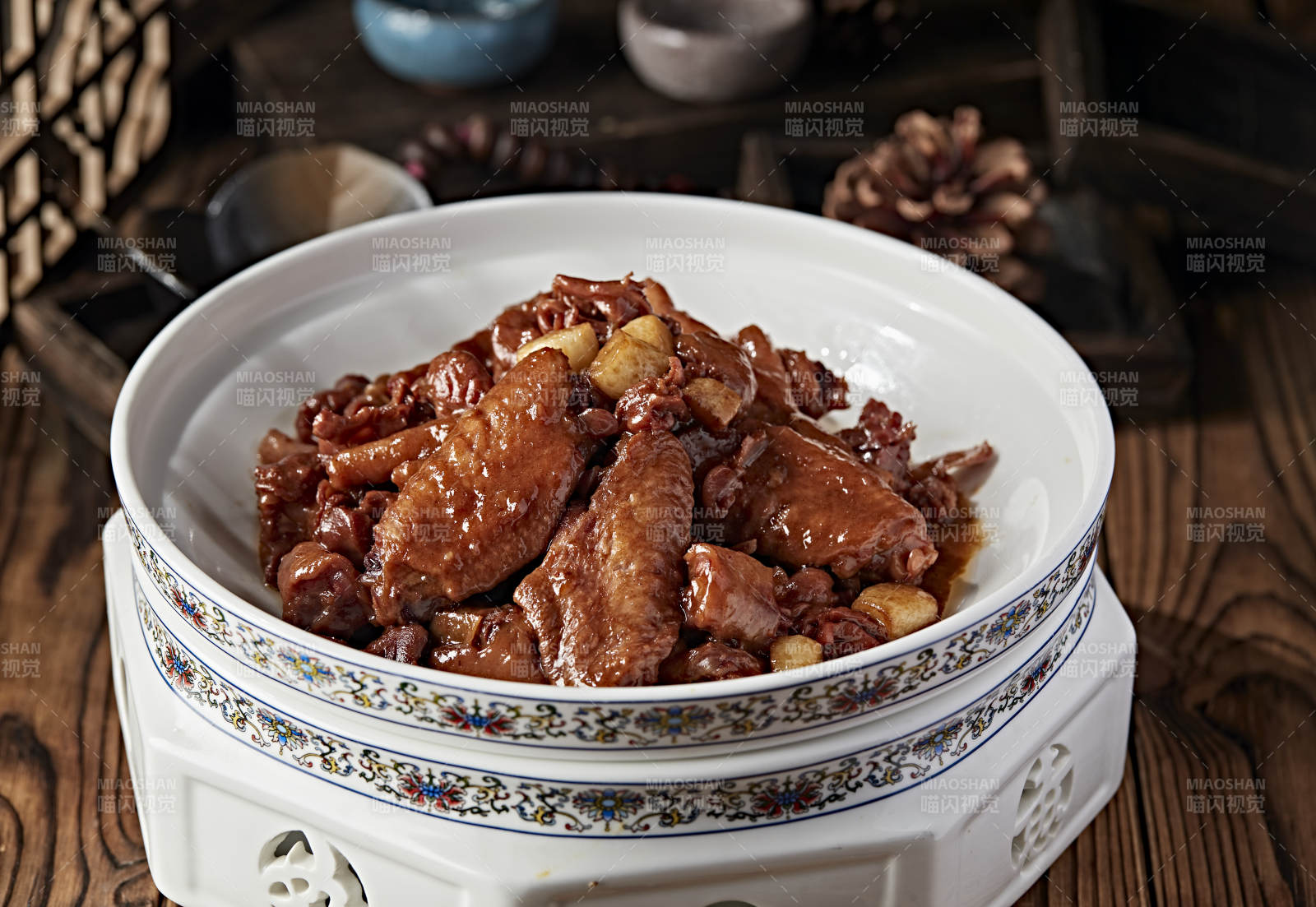 红烧蒜香柴鸡块