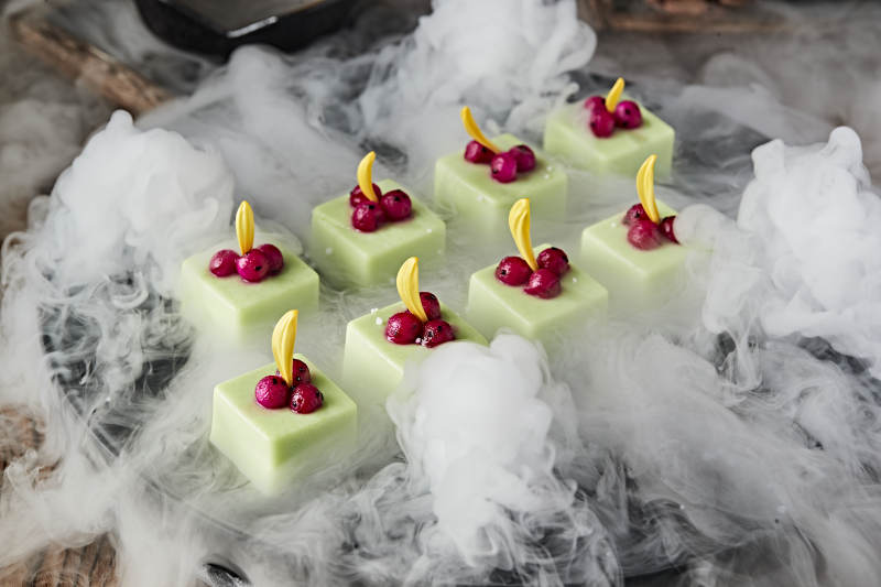 冰镇哈密瓜果冻豆腐