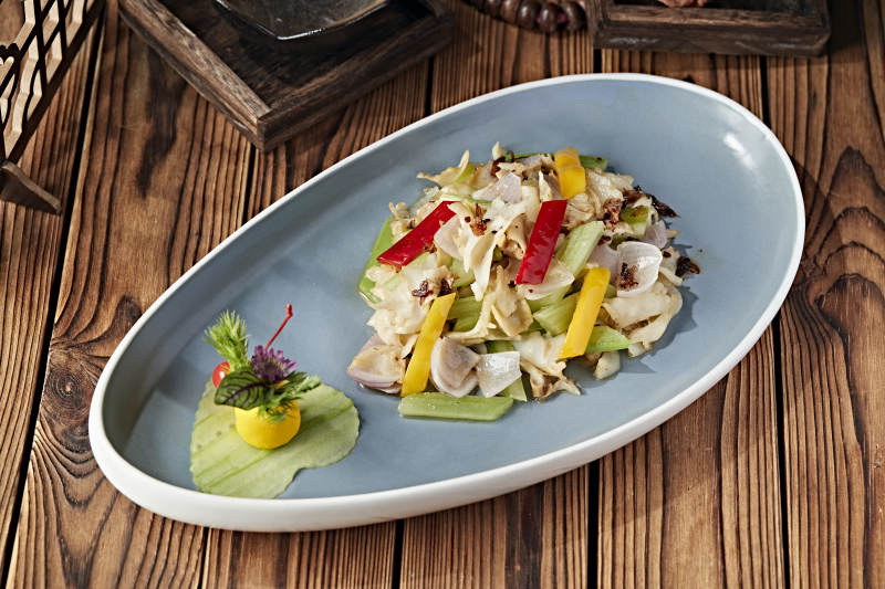 彩椒西芹百合炒螺片