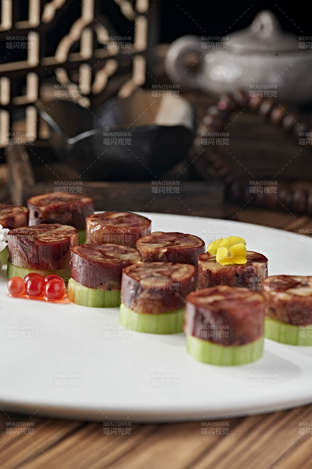 美味凉菜压蹄花卷