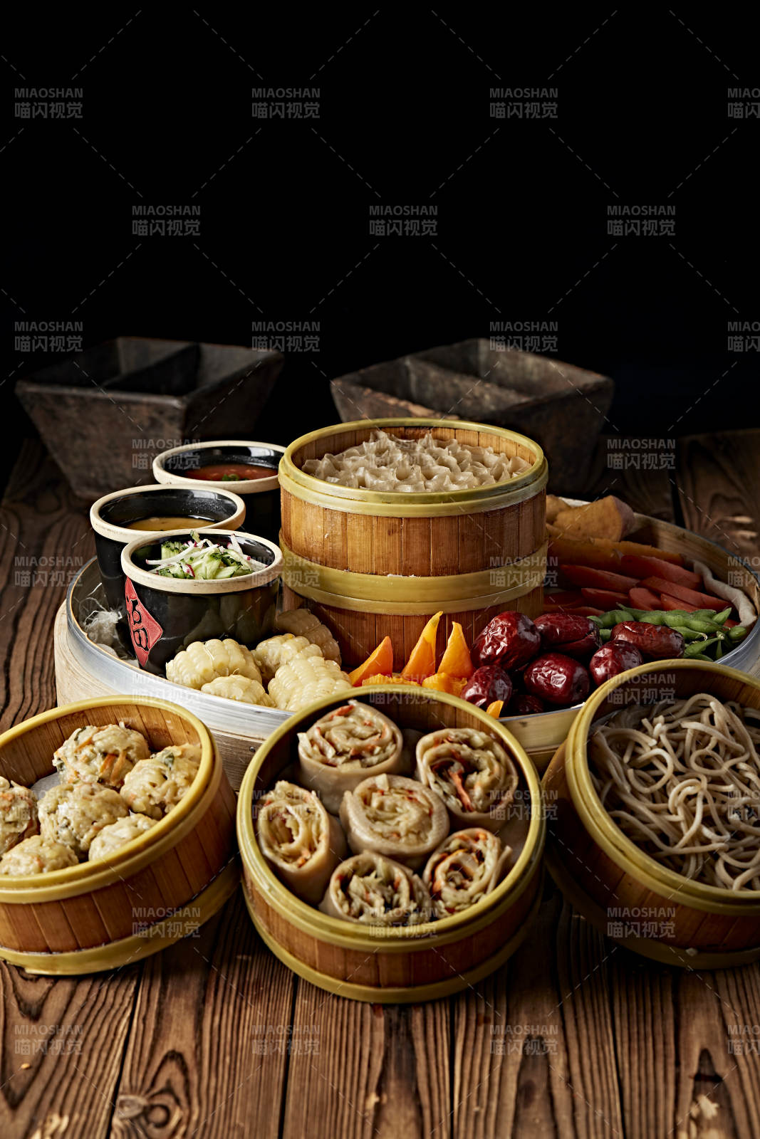 霸王蒸莜面配蘸酱蒸蔬菜