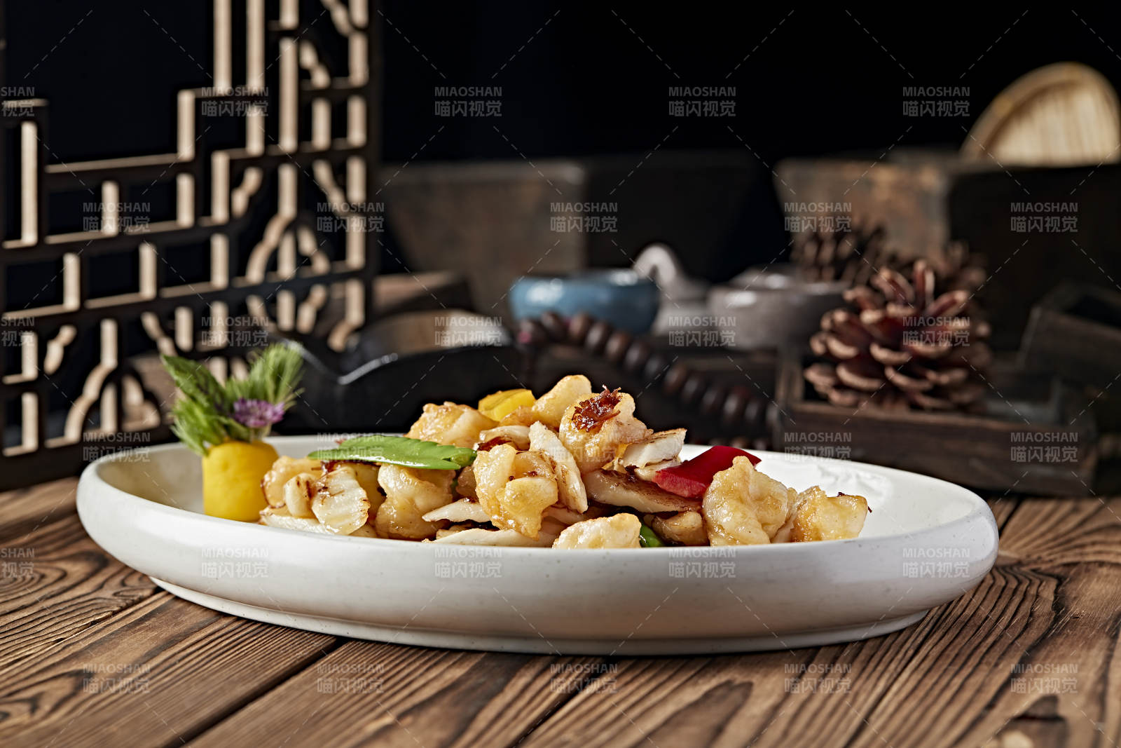 彩椒马牙山药荷兰豆小炒大虾球