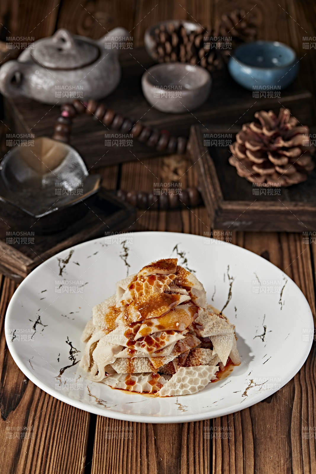 浇汁白水煮羊肚