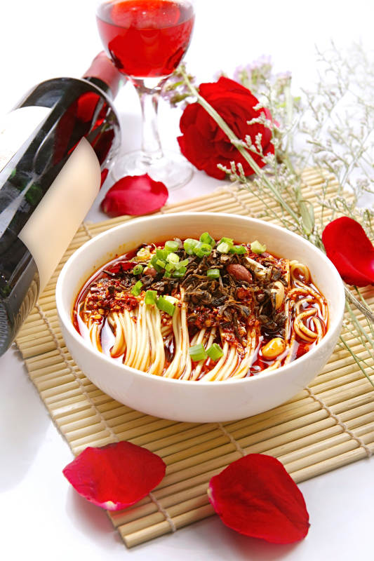 川香麻辣擔擔面