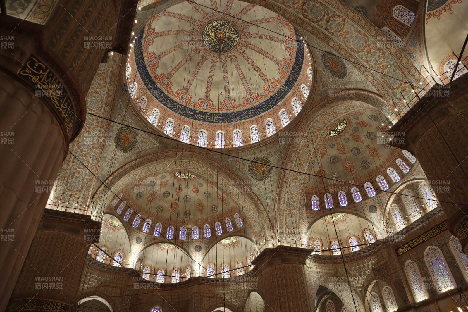 君士坦丁堡的穹顶