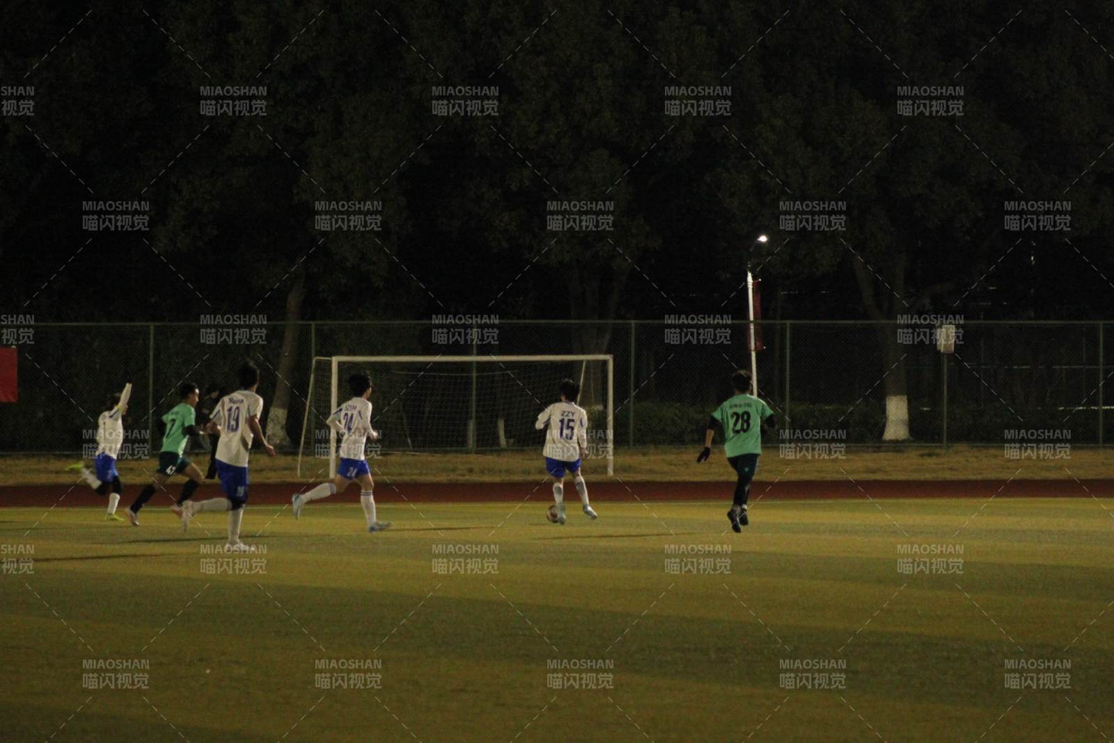 夜场足球赛