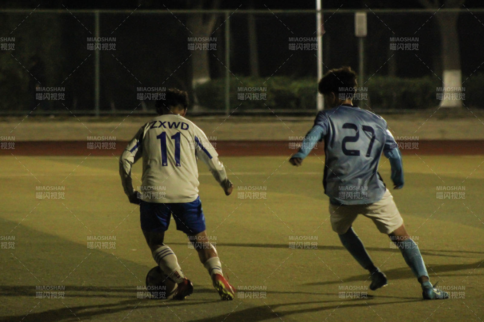 夜战足球对决