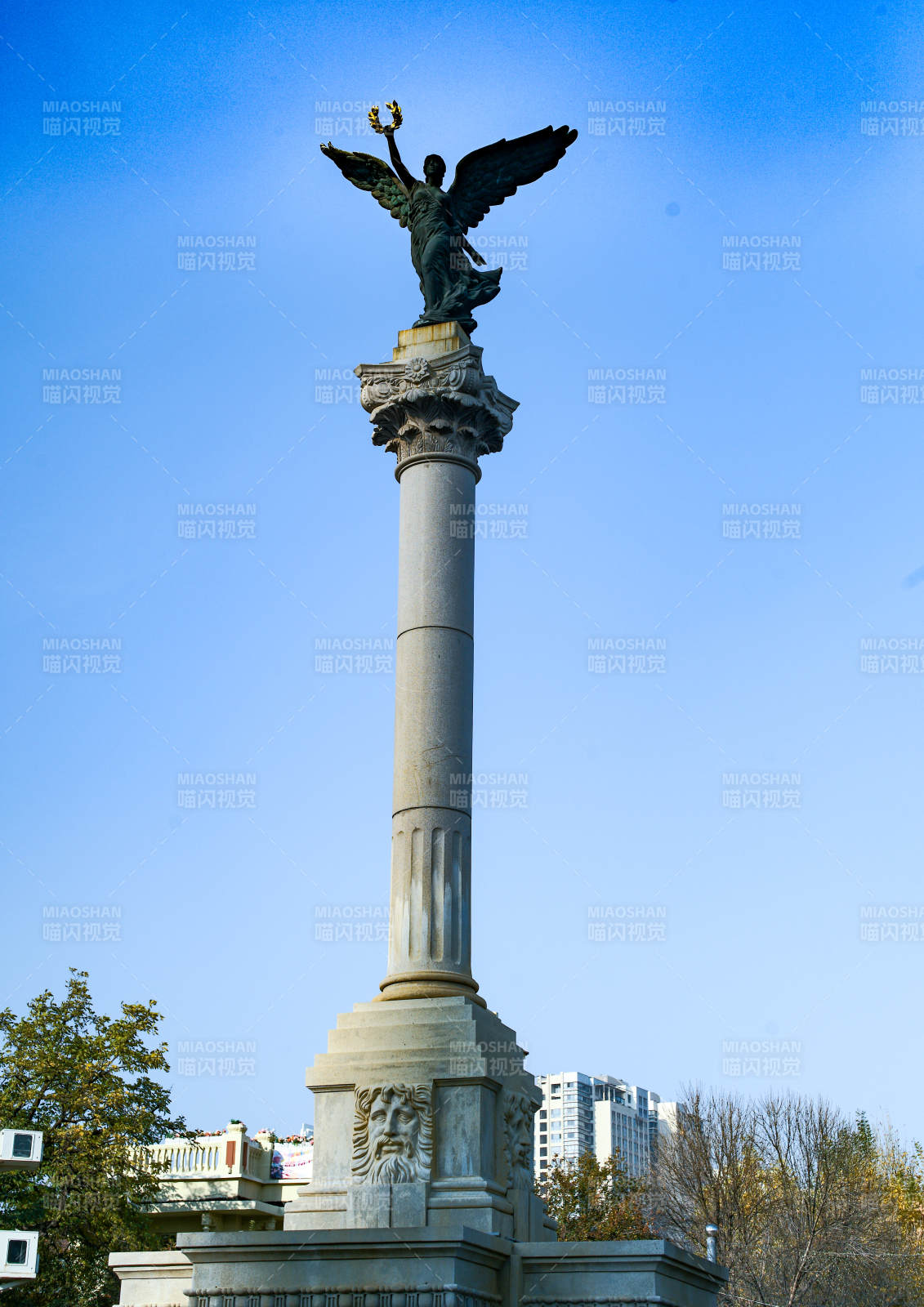 天津意式风情街—天使雕像高耸入云