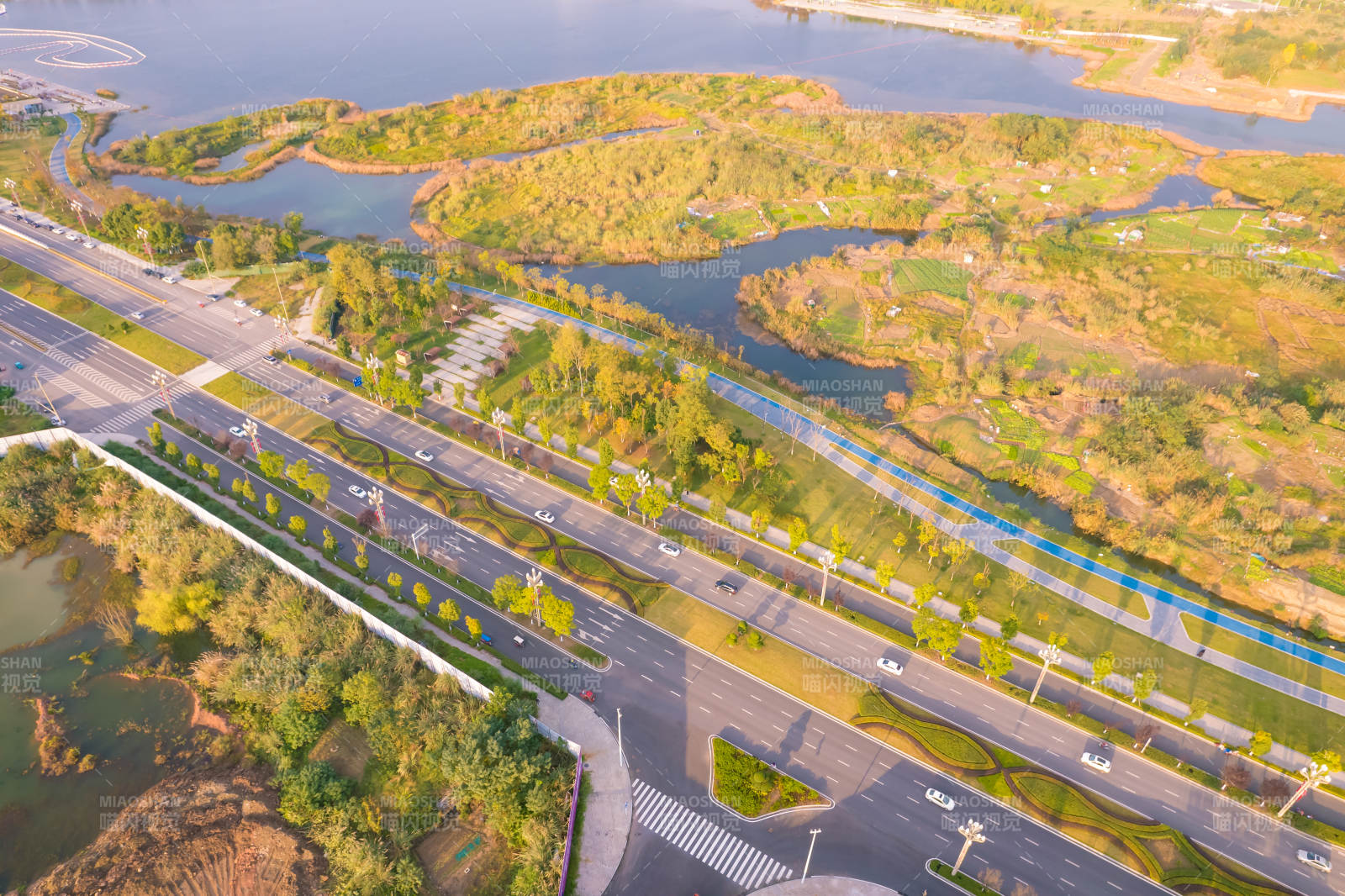 遂宁永盛湖湿地公路风光