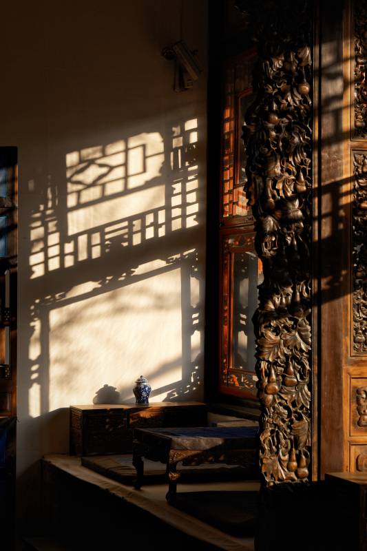 河北保定光影雕窗古韵