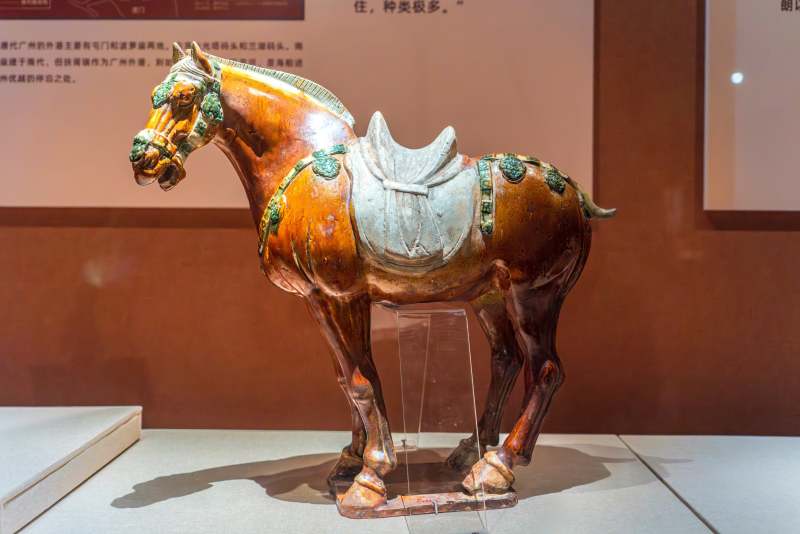 广东省博物馆藏唐代唐三彩马唐三彩马俑