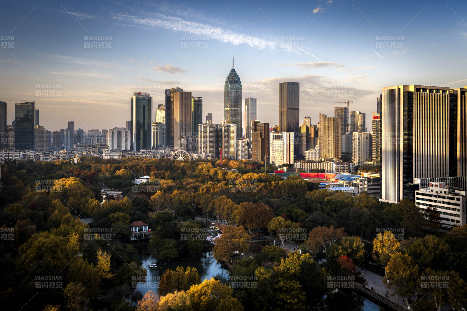 武汉城市秋景天际线