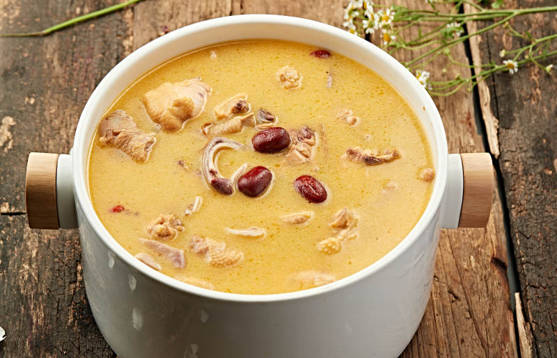 浓郁咖喱炖肉汤