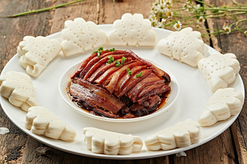 梅菜扣肉配花馍