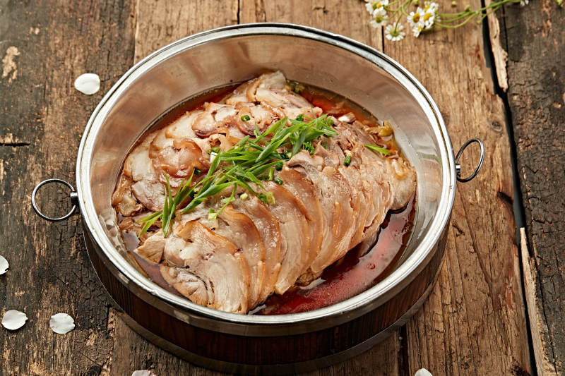 红油豆豉蒸肘花