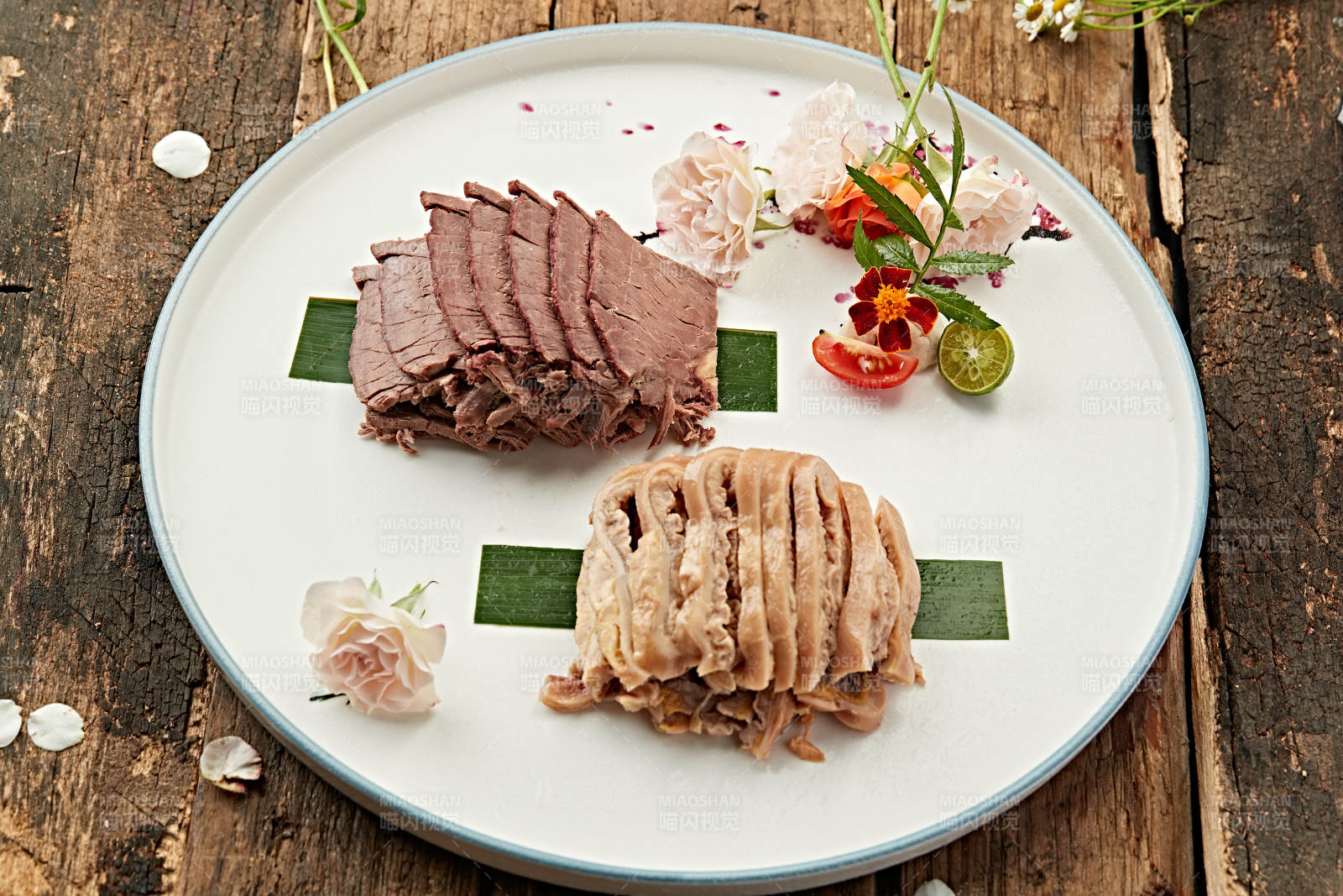 酱驴肉切片拼驴板肠