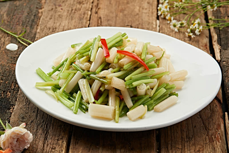 芹菜炒藕带