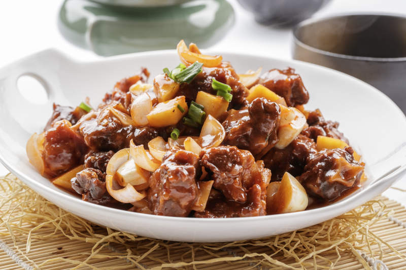 美味牛肉炒洋葱