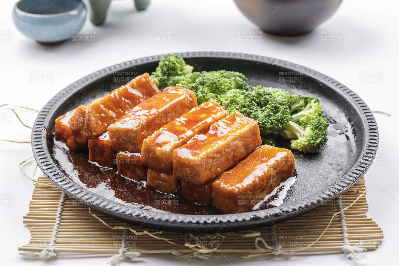 照烧豆腐配西兰花