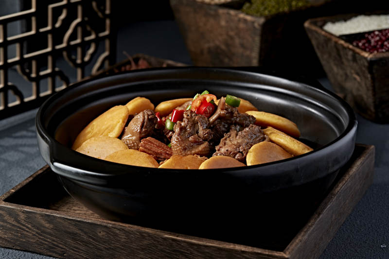 香辣炖肉配土豆