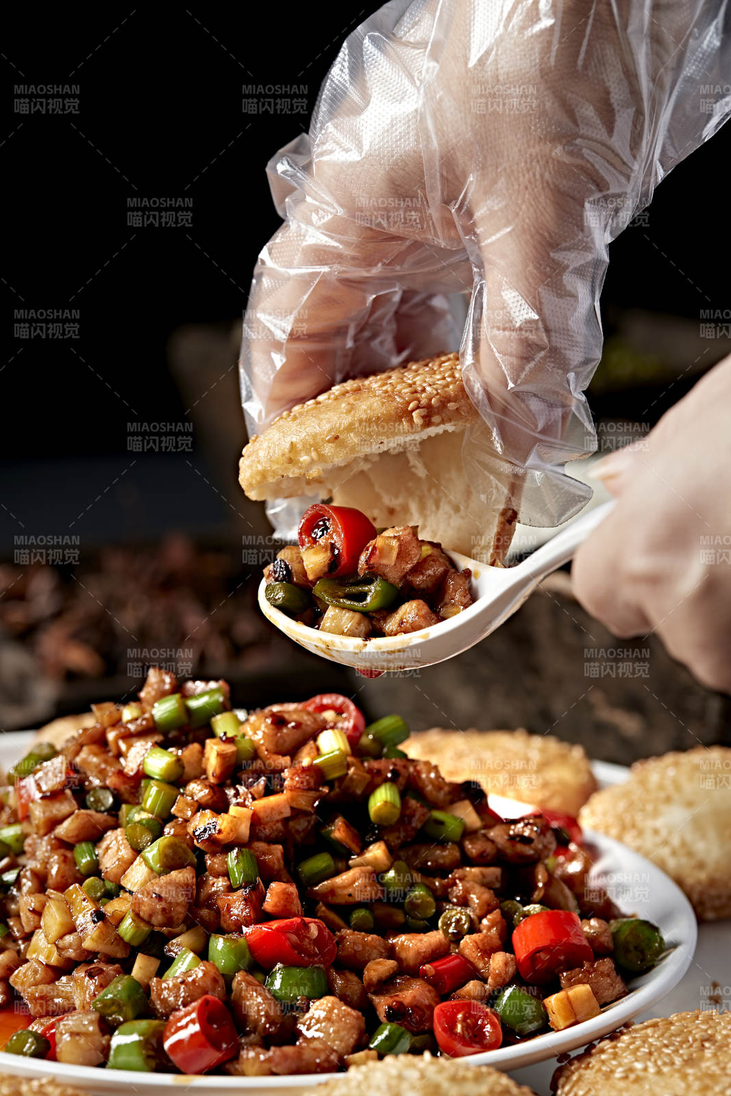 美味夹馍制作中