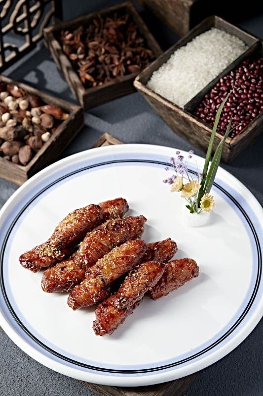 香煎肉卷配五谷