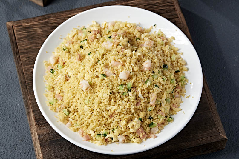 虾仁炒藜麦饭
