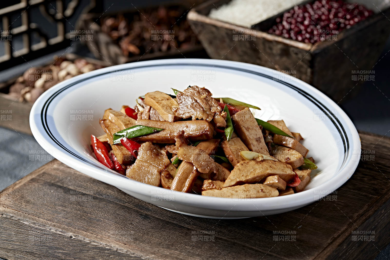 香辣豆腐干炒肉