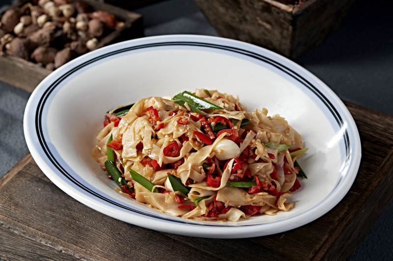 辣味炒面配青椒