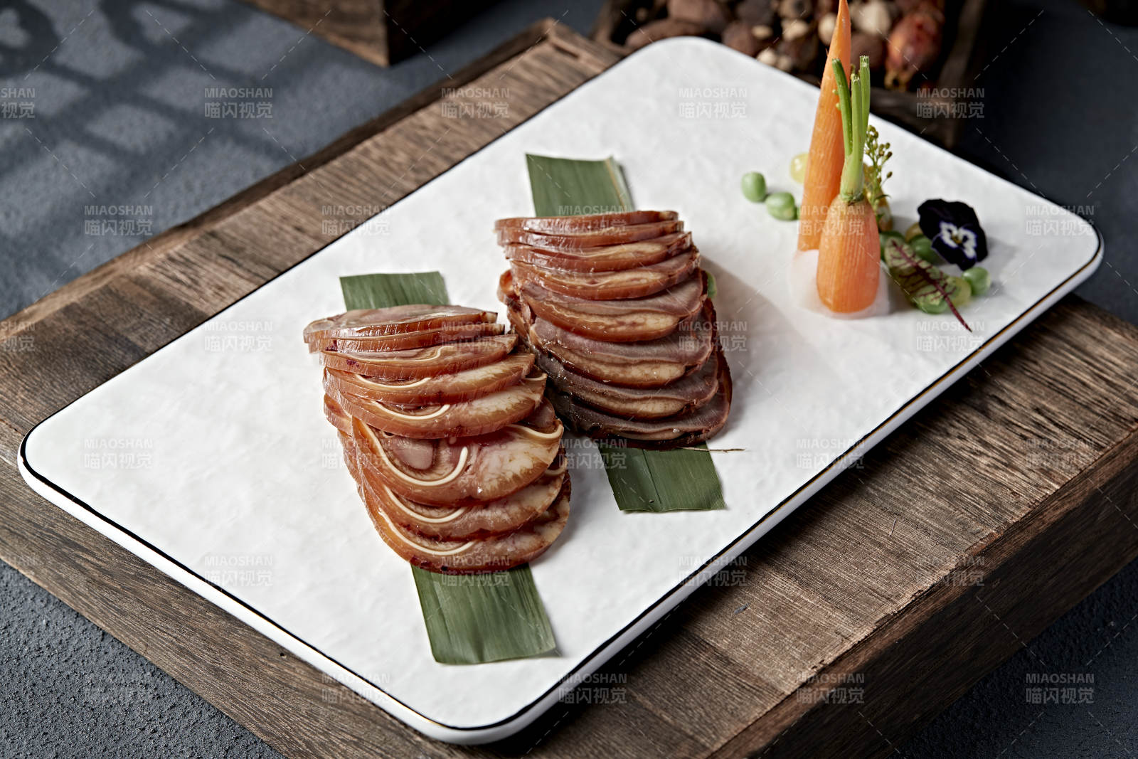 精致肉片擺盤