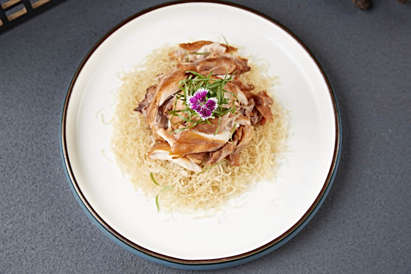 美味凉菜手撕熏鸡