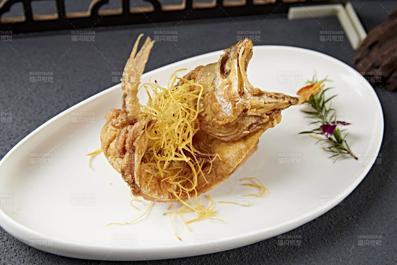 金丝炸鸡摆盘
