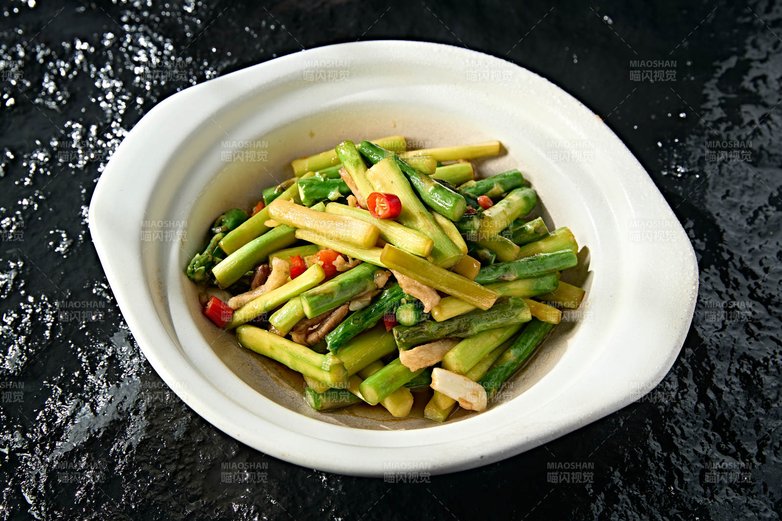 清炒芦笋