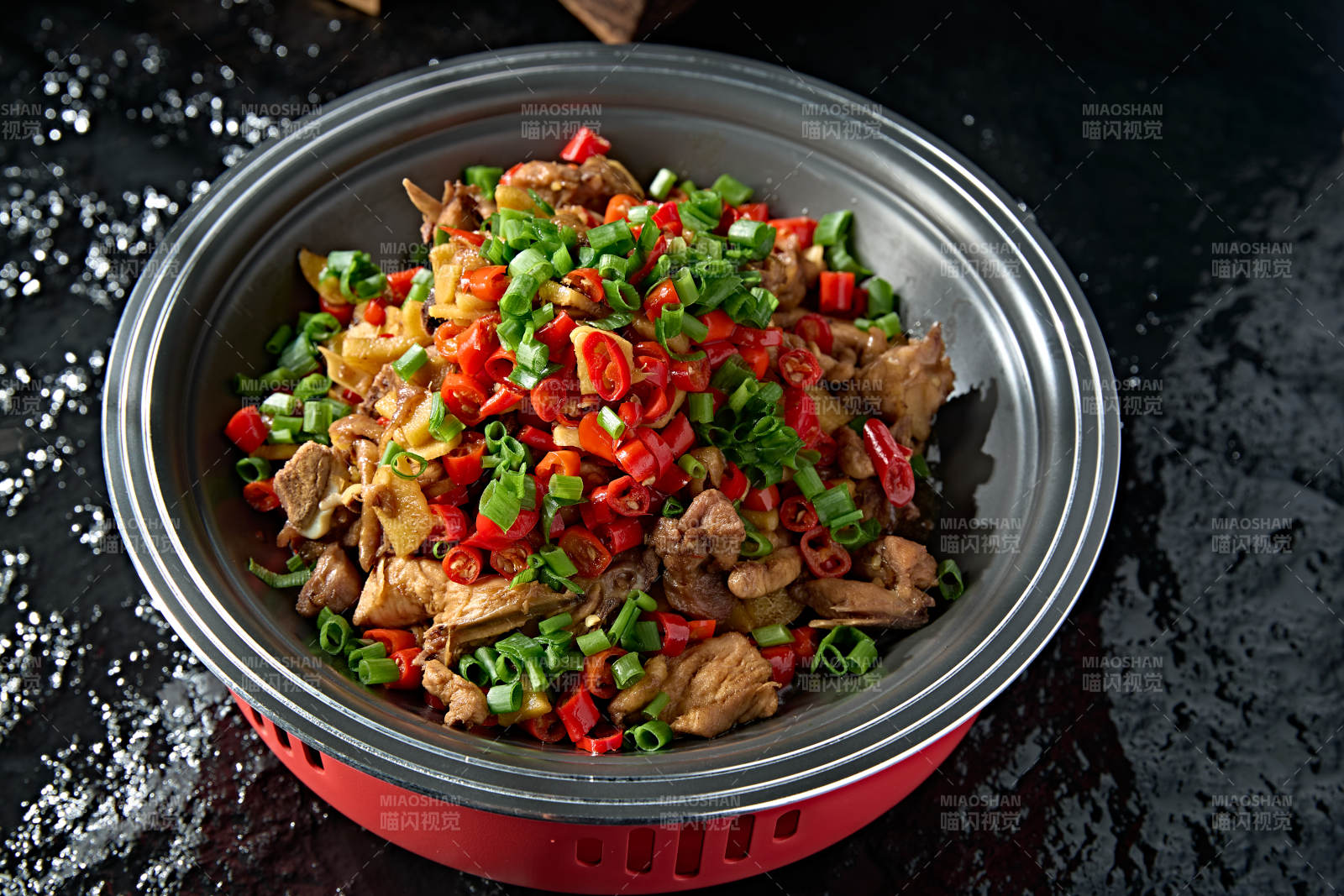 湘味葱香剁椒炒鸡块