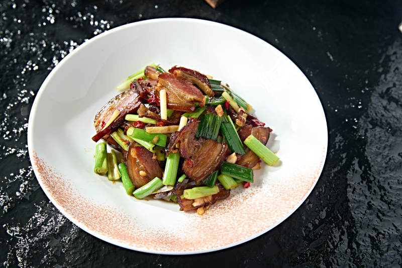 蒜苗炒腊肉