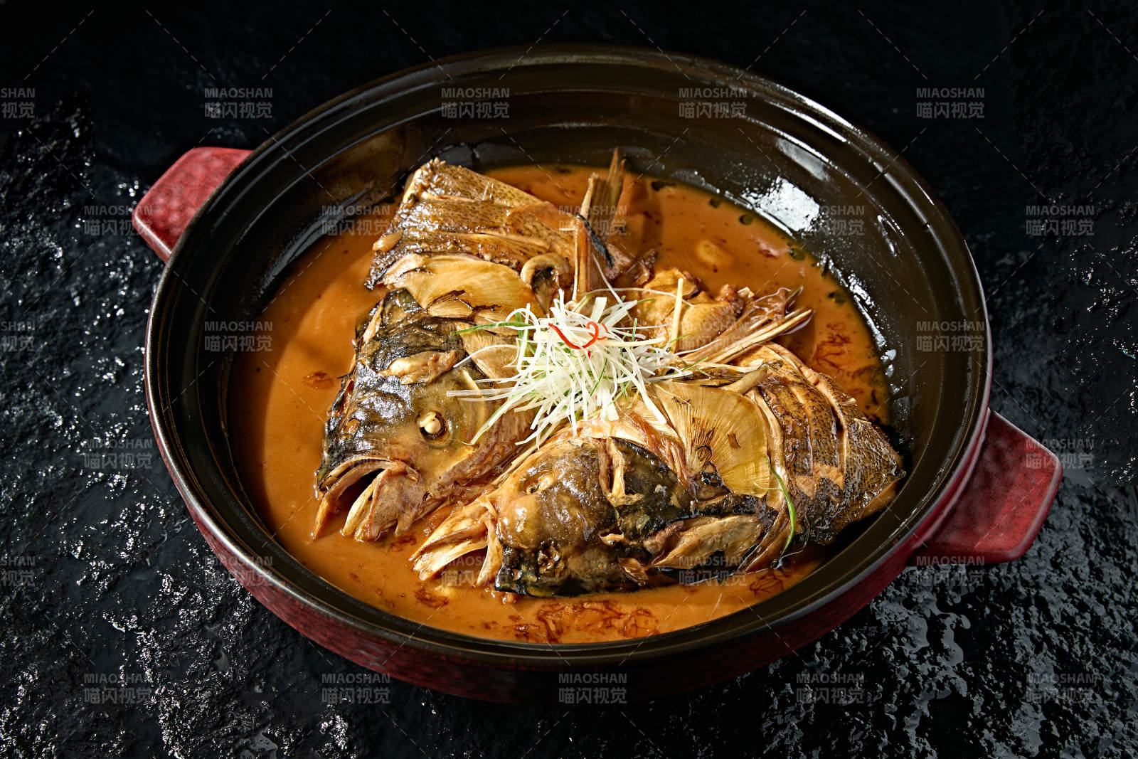 红烧鱼头煲