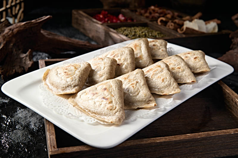 金黄酥脆的煎饺