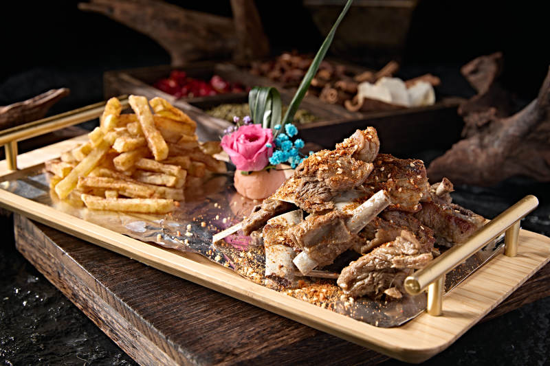 香煎羊排配薯条