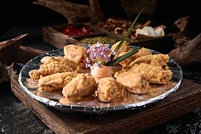 金黄酥脆鸡翅拼盘