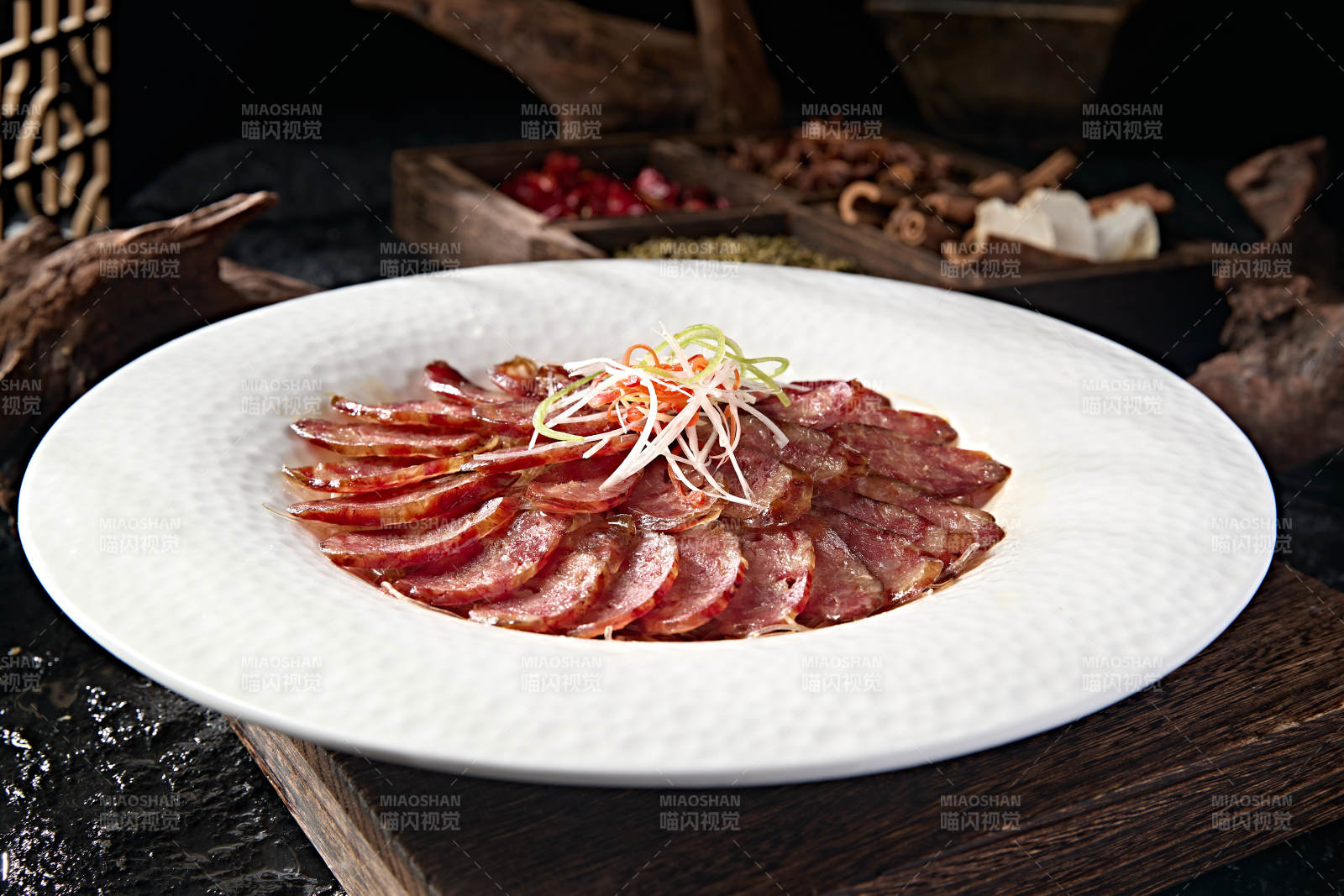 精致腊肉拼盘