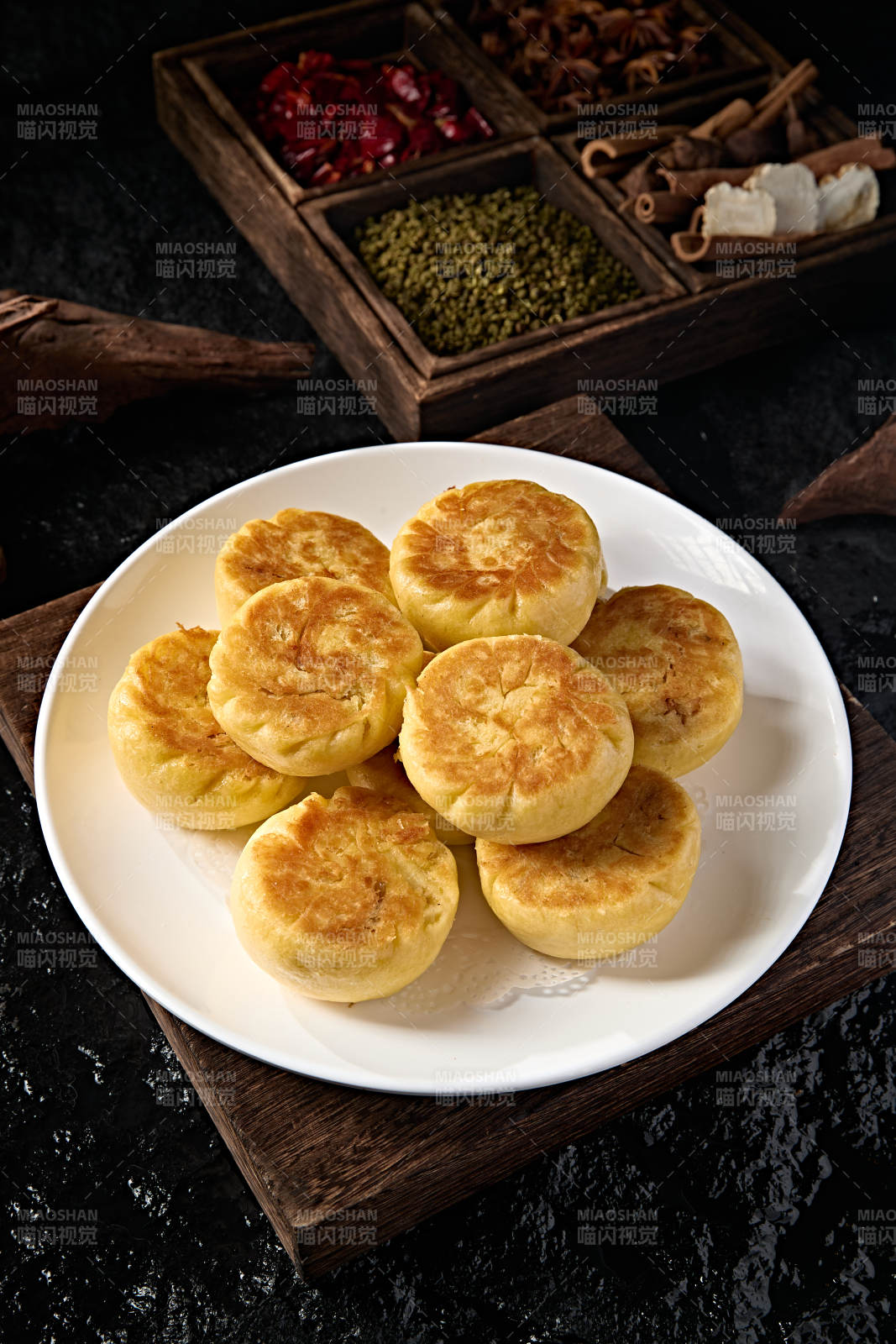 金黄酥饼 香料相伴