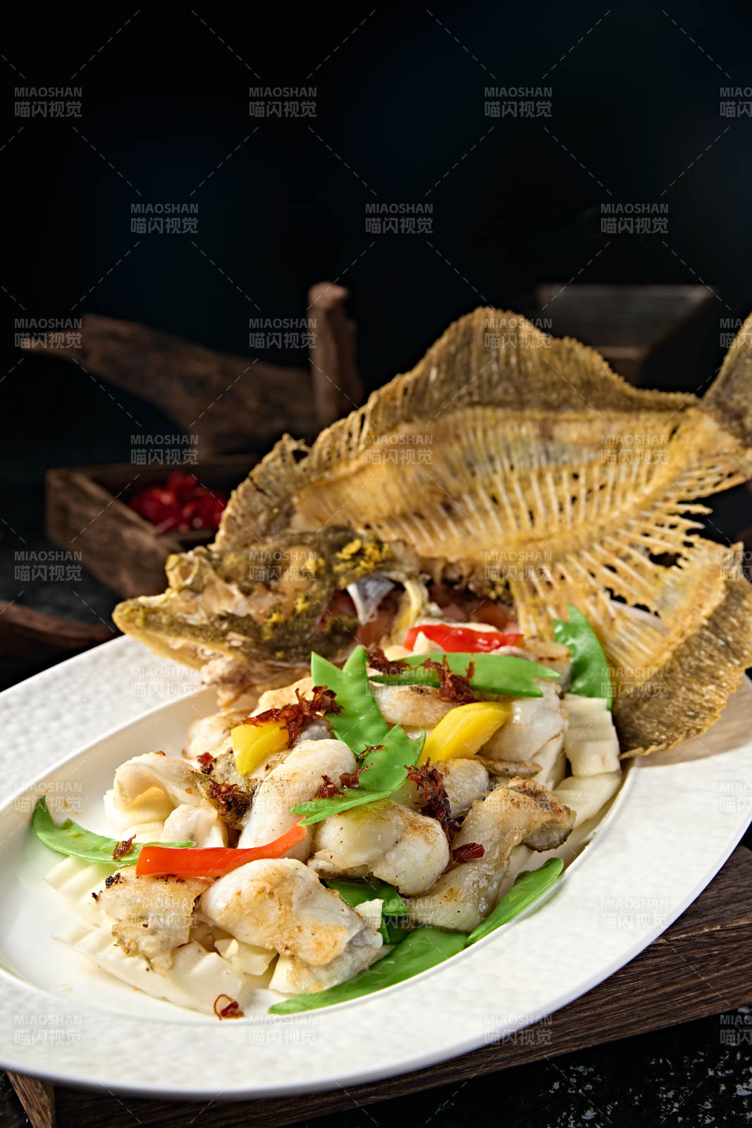 香煎鱼骨配时蔬