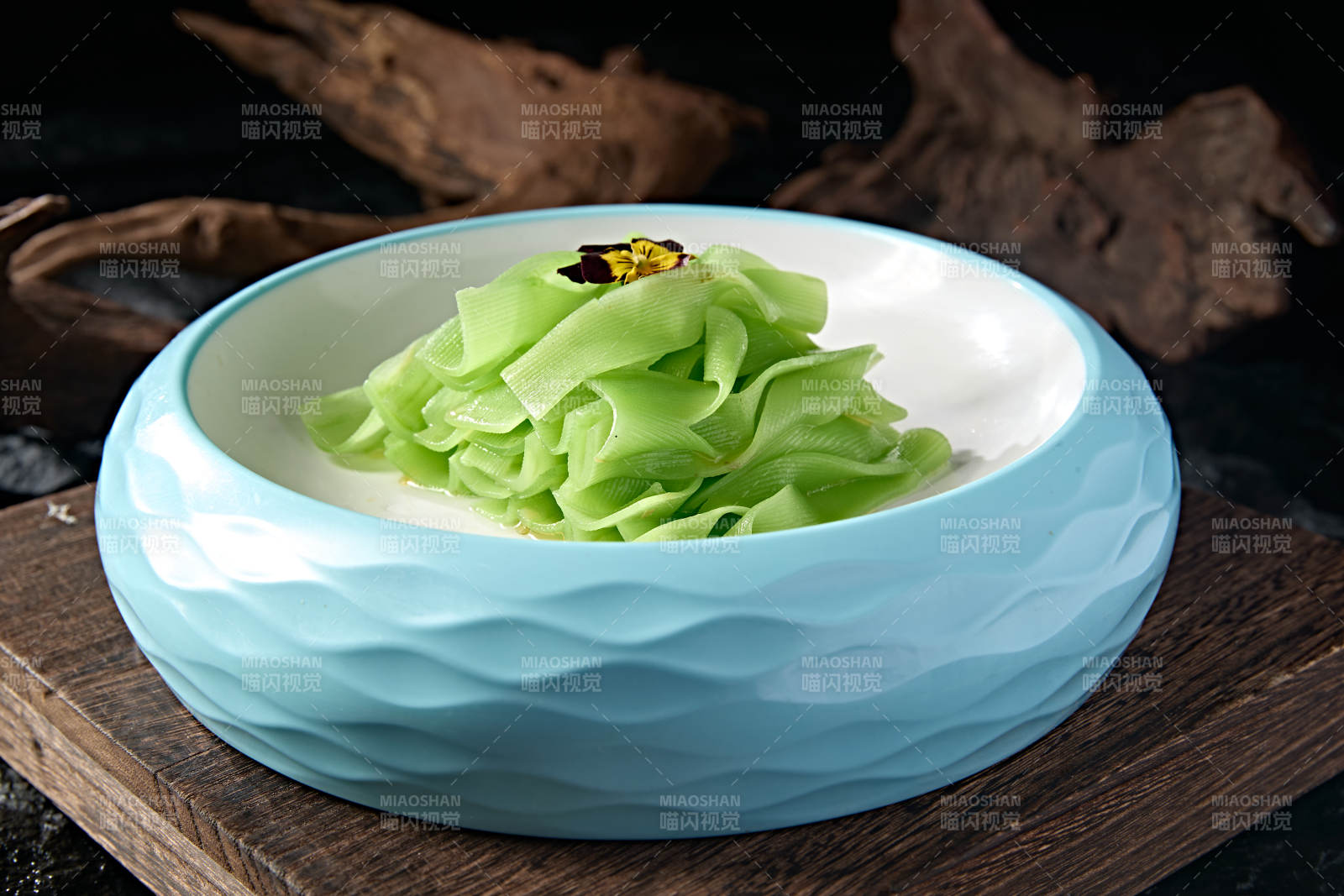 青翠爽口凉拌菜