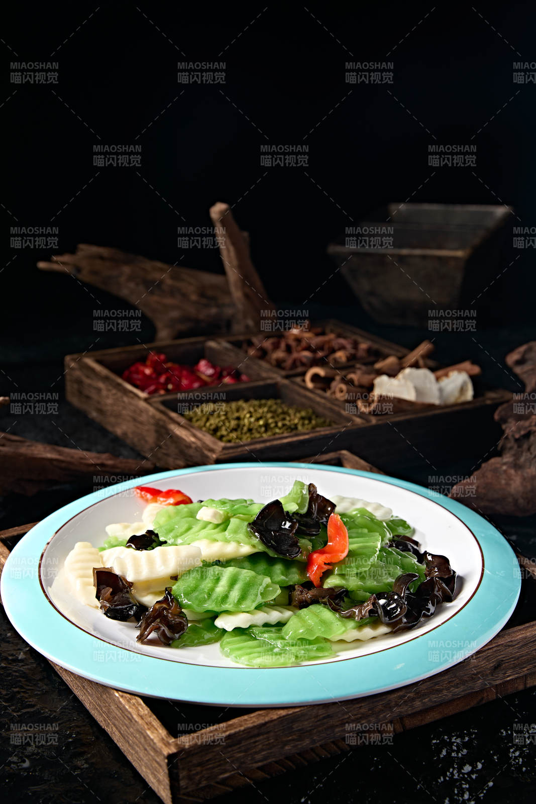 清炒時(shí)蔬拼盤(pán)