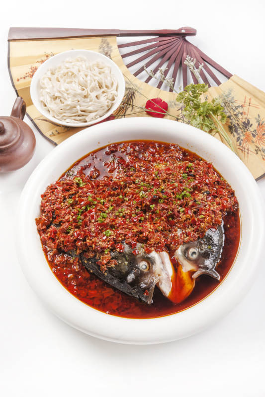 麻辣鱼头配面条