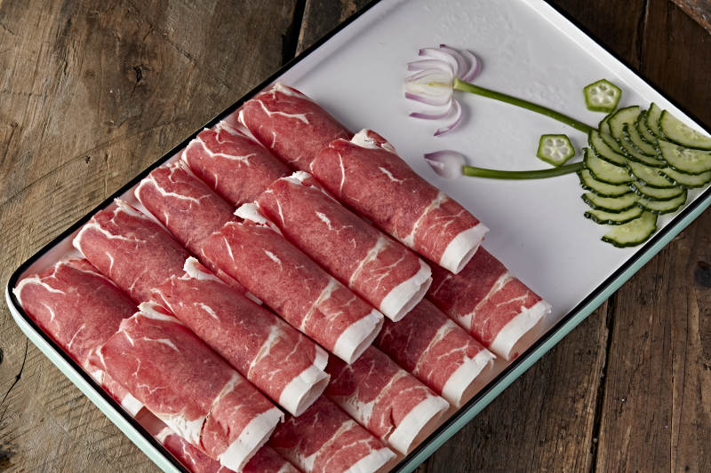 精致牛肉卷摆盘